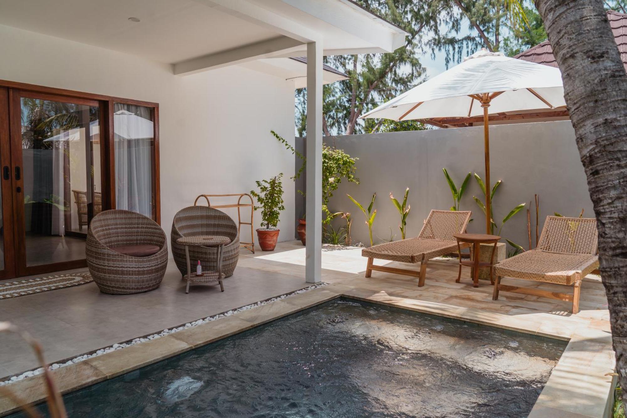 Sunscape Villa - Beachfront And Private Pool Гілі-Аїр Екстер'єр фото