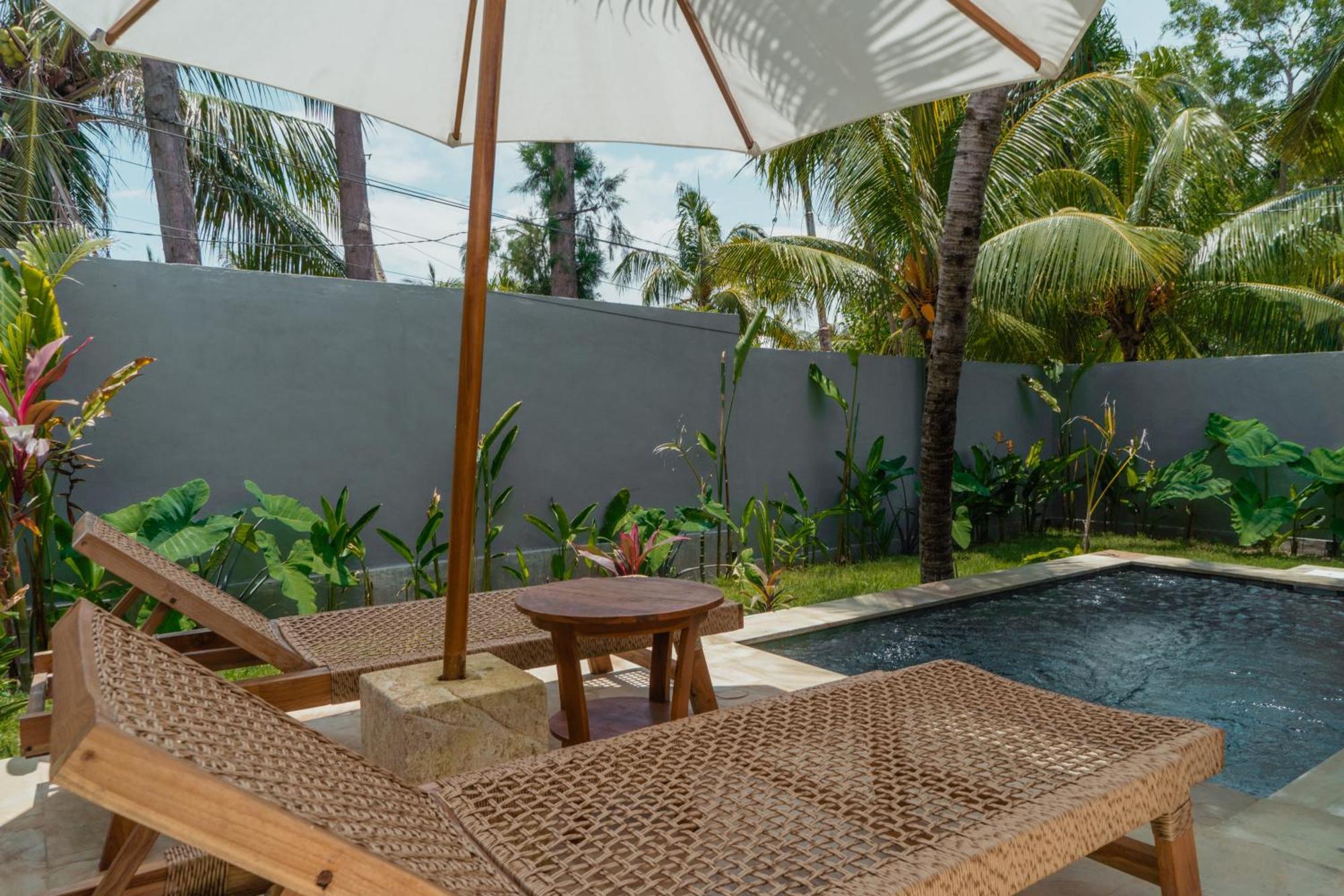 Sunscape Villa - Beachfront And Private Pool Гілі-Аїр Екстер'єр фото