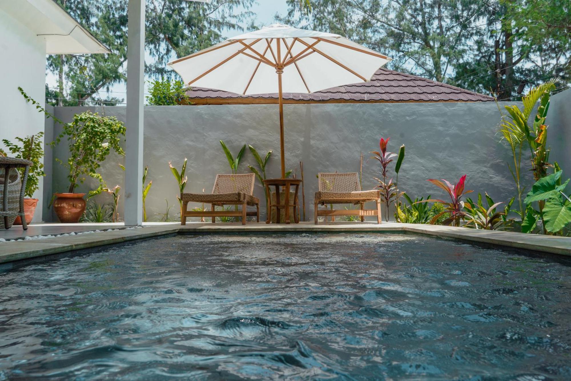 Sunscape Villa - Beachfront And Private Pool Гілі-Аїр Екстер'єр фото